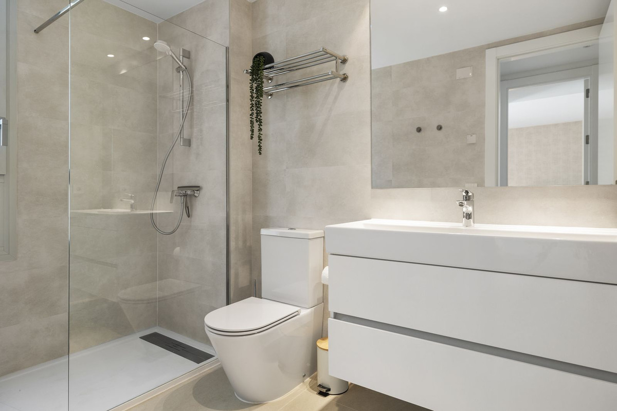 Huis te koop in Estepona | 2 slaapkamers H5494015