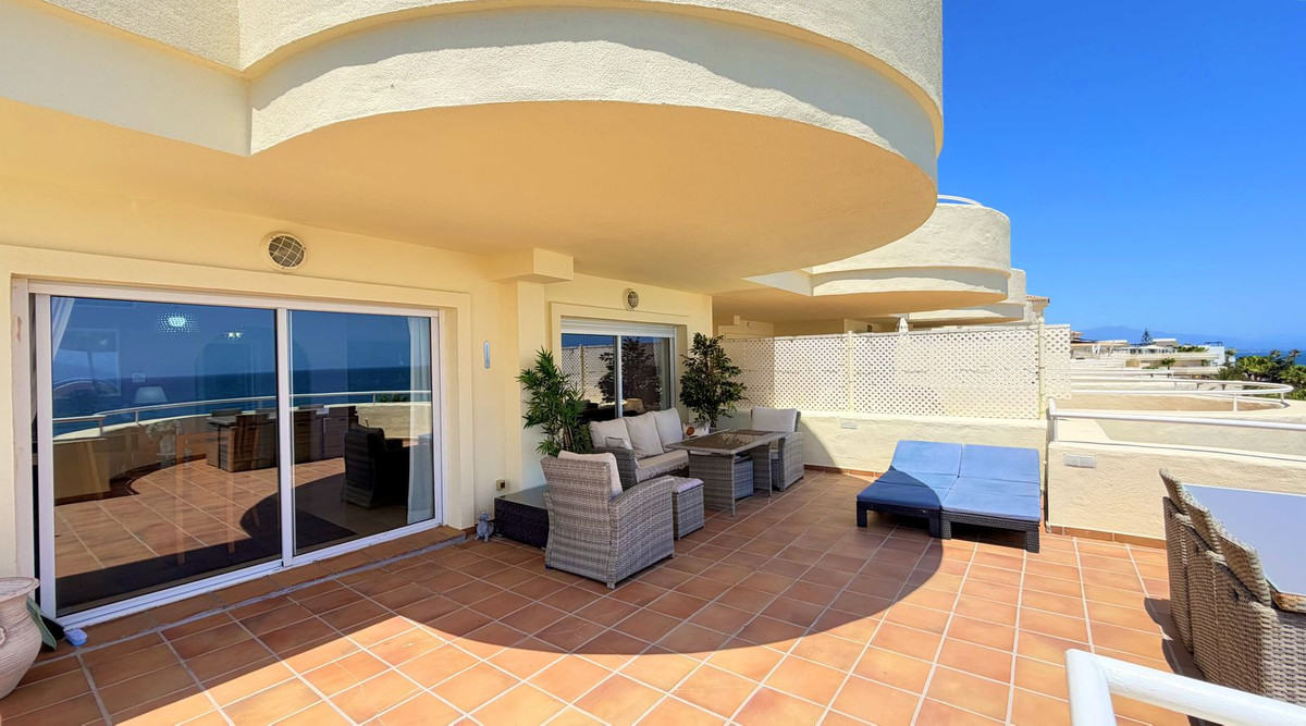 Penthouse te koop in Estepona | 3 slaapkamers H5495011