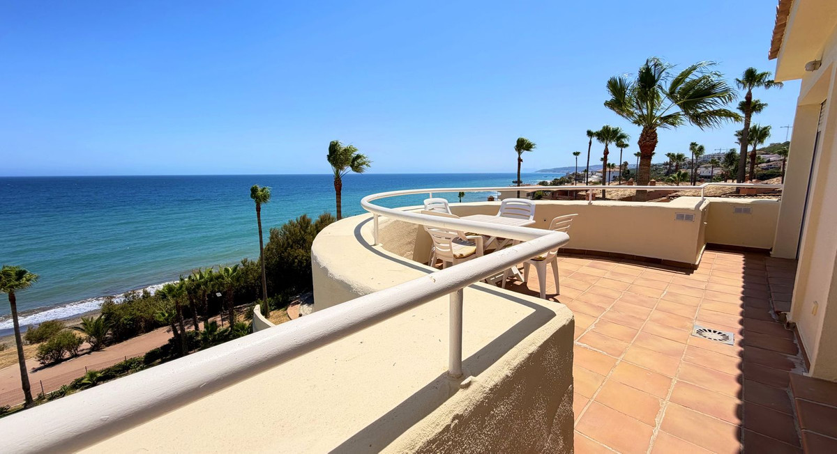 Penthouse te koop in Estepona | 3 slaapkamers H5495011