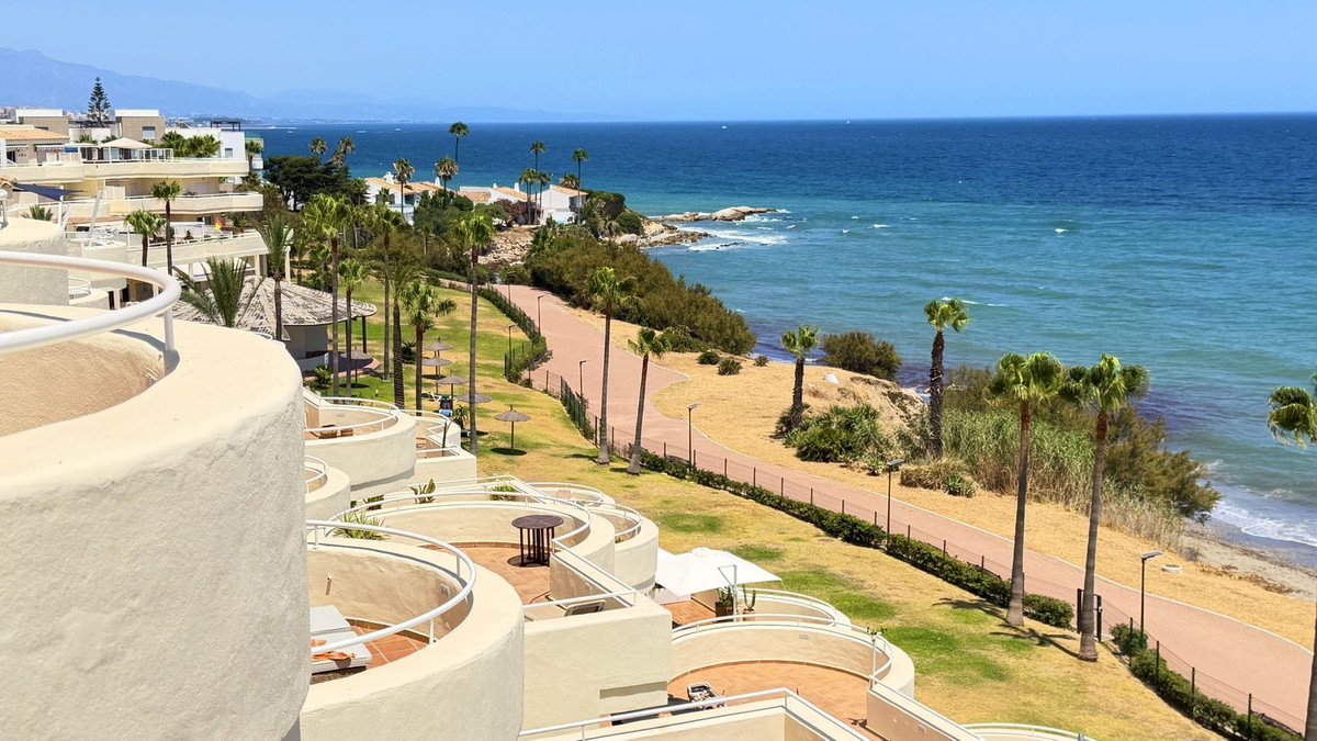 Penthouse te koop in Estepona | 3 slaapkamers H5495011