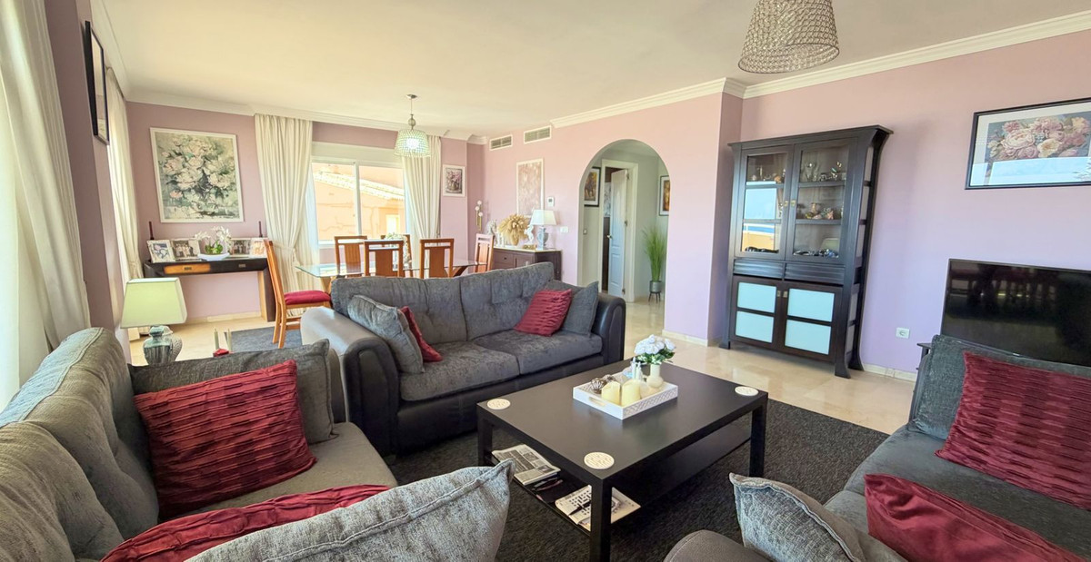 Penthouse te koop in Estepona | 3 slaapkamers H5495011