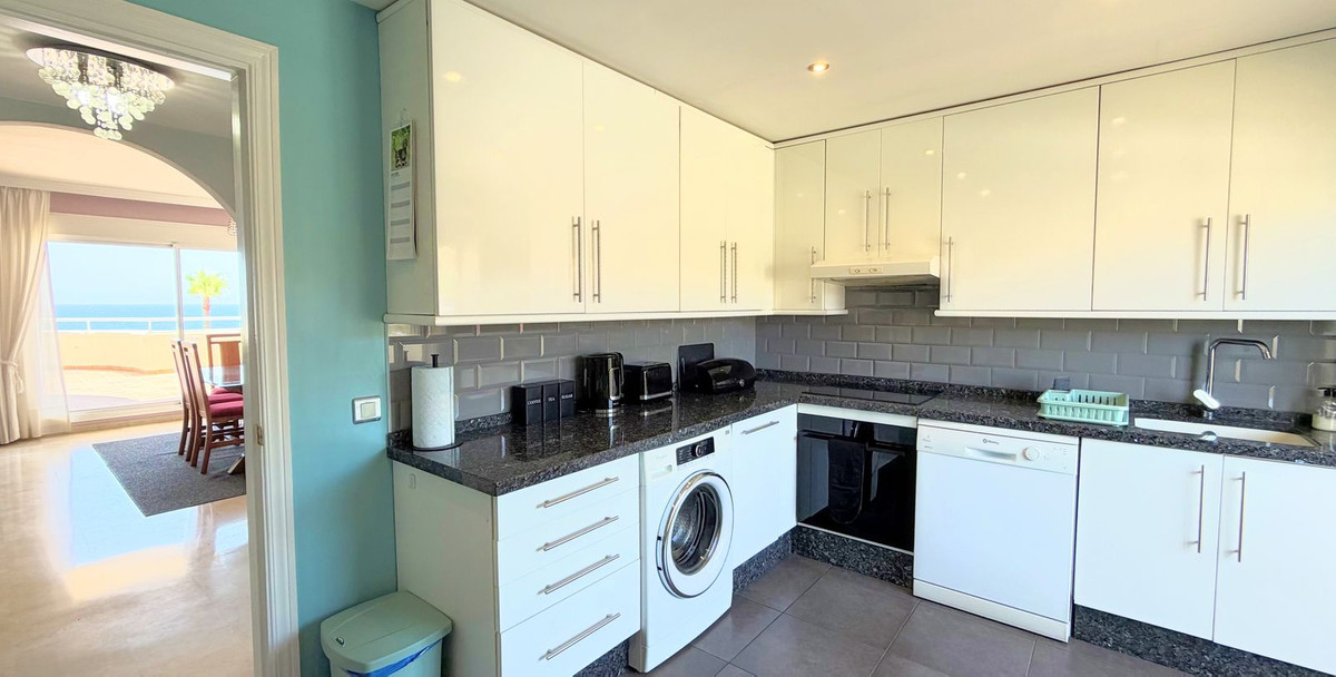 Penthouse te koop in Estepona | 3 slaapkamers H5495011
