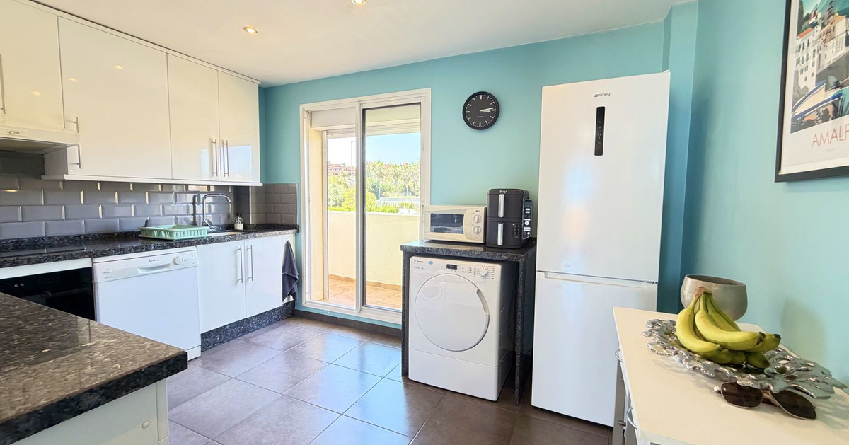 Penthouse te koop in Estepona | 3 slaapkamers H5495011