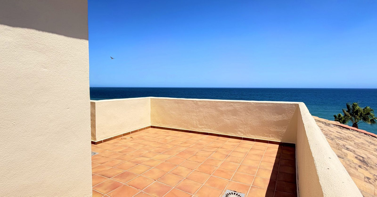 Penthouse te koop in Estepona | 3 slaapkamers H5495011
