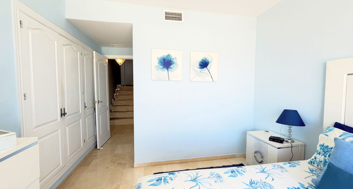 Penthouse te koop in Estepona | 3 slaapkamers H5495011