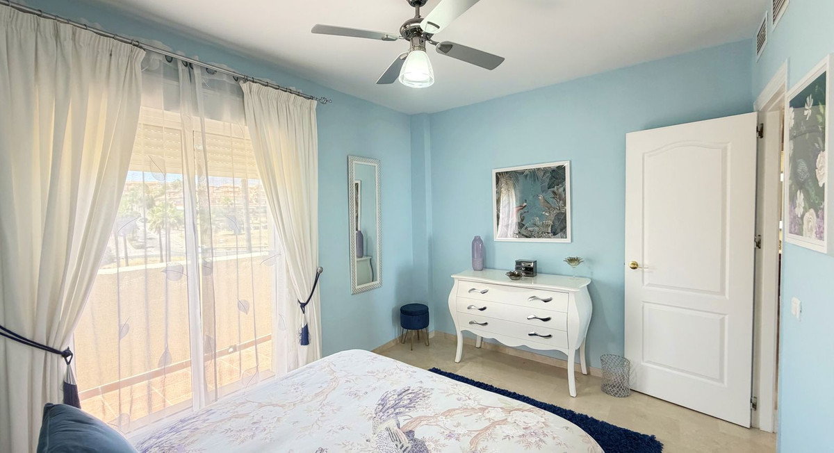 Penthouse te koop in Estepona | 3 slaapkamers H5495011