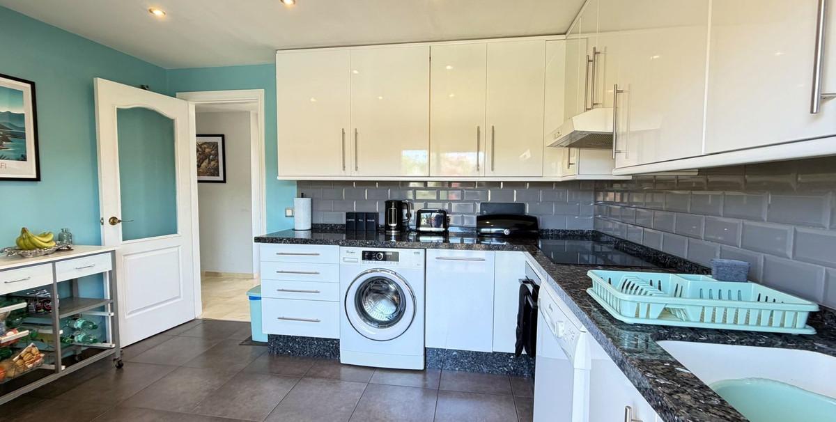 Penthouse te koop in Estepona | 3 slaapkamers H5495011