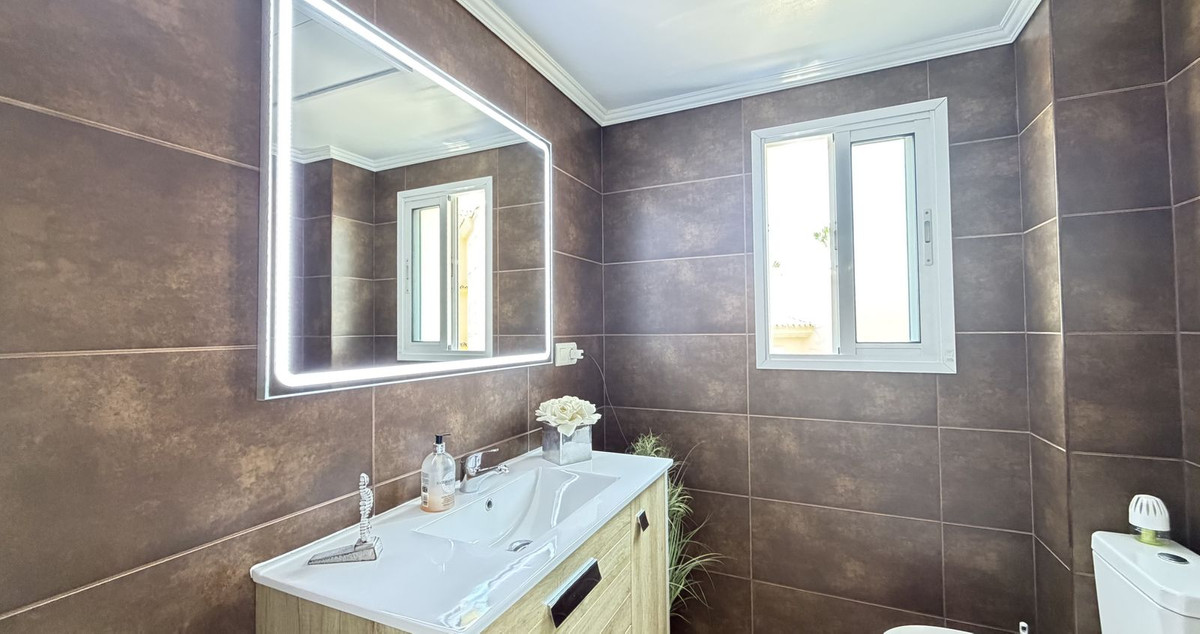 Penthouse te koop in Estepona | 3 slaapkamers H5495011