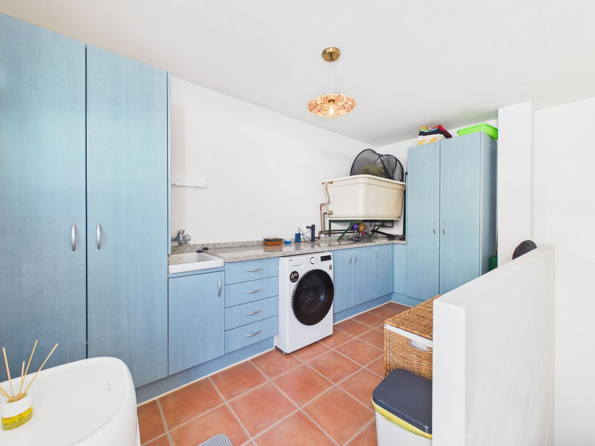 Huis te koop in Estepona | 3 slaapkamers H5496115