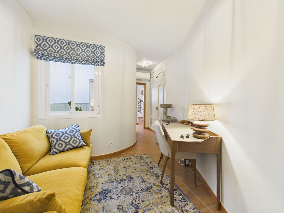 Huis te koop in Estepona | 3 slaapkamers H5496115