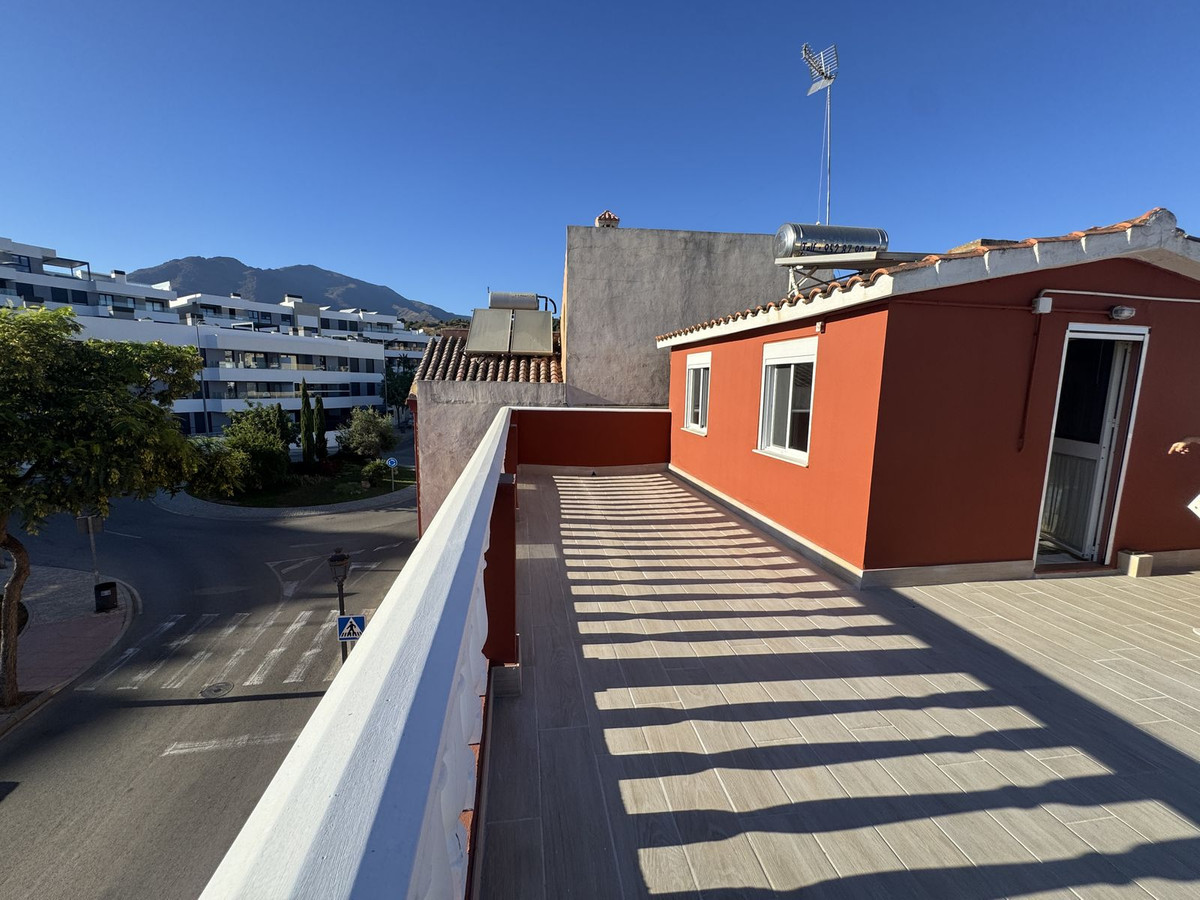 Huis te koop in Estepona | 5 slaapkamers H5496211