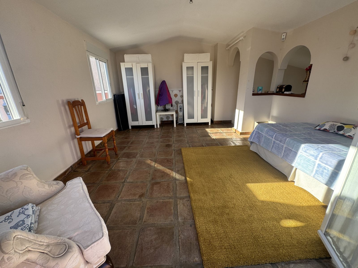 Huis te koop in Estepona | 5 slaapkamers H5496211