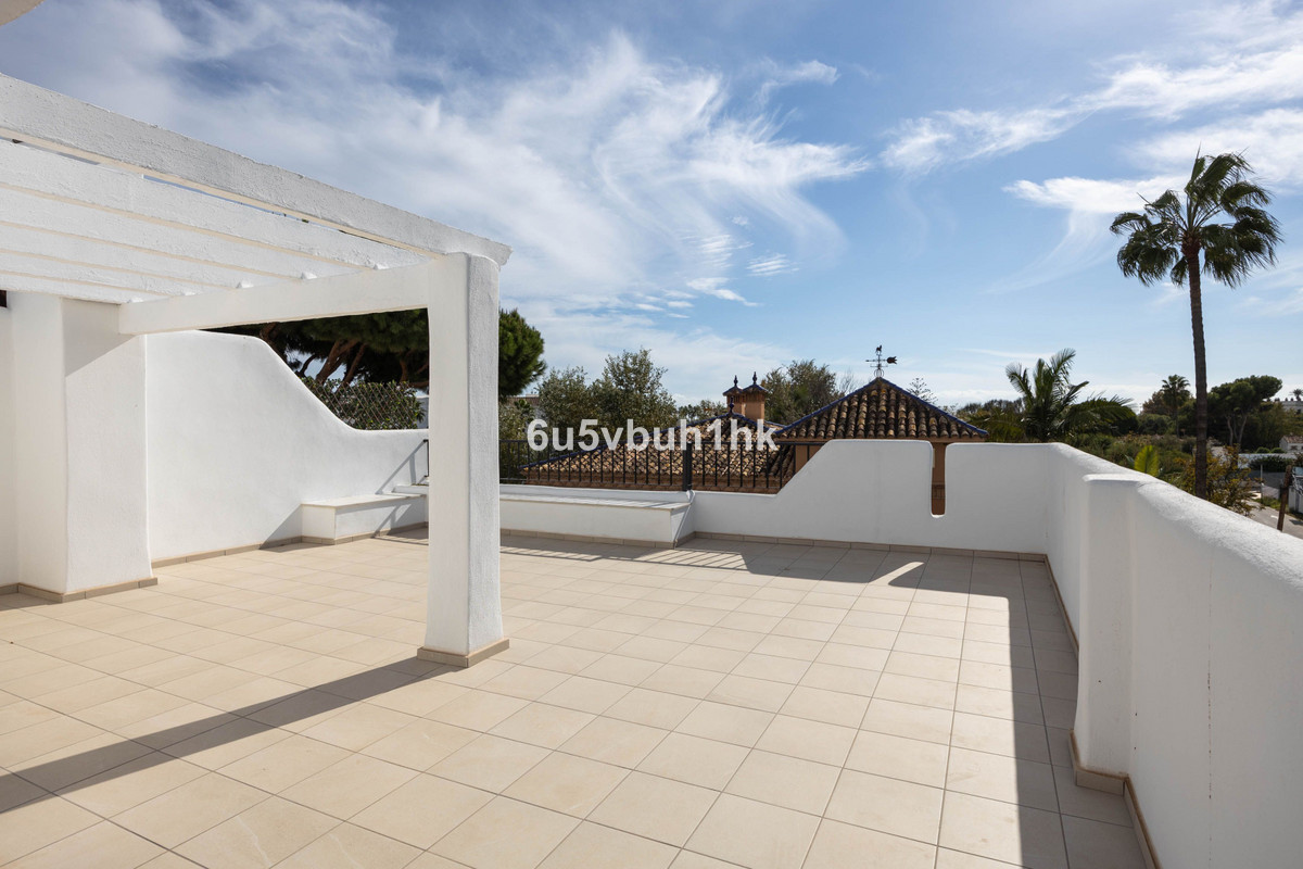 Huis te koop in Estepona | 3 slaapkamers H5498017