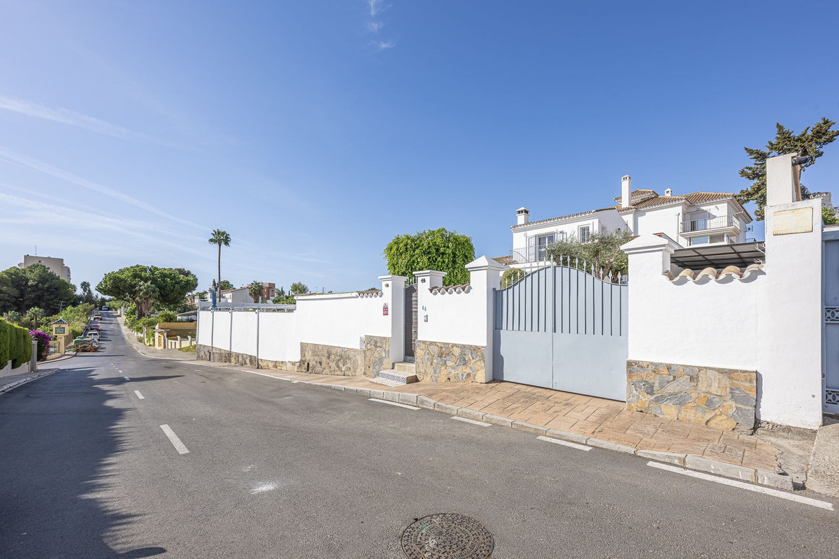 Huis te koop in Estepona | 3 slaapkamers H5498098