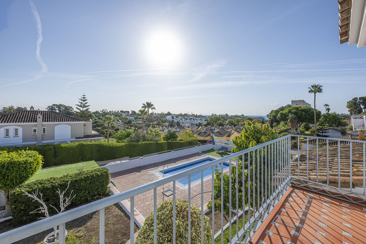 Huis te koop in Estepona | 3 slaapkamers H5498098