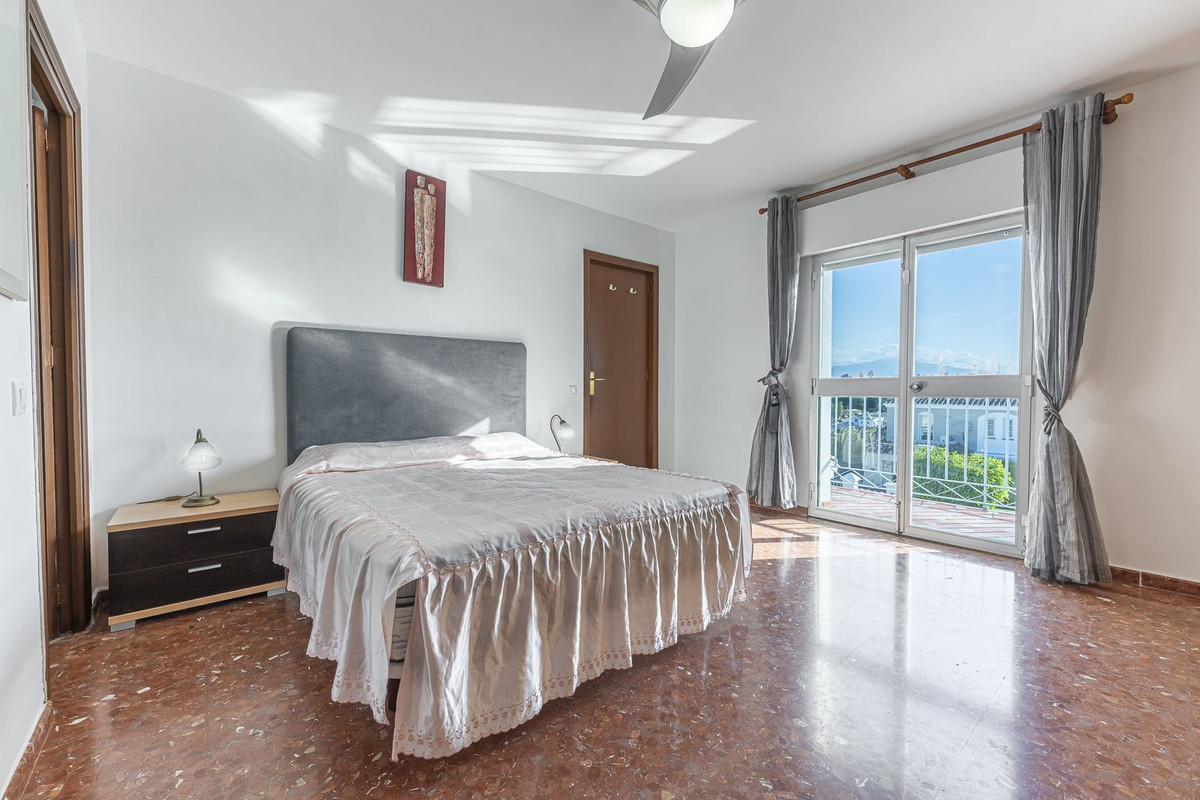 Huis te koop in Estepona | 3 slaapkamers H5498098