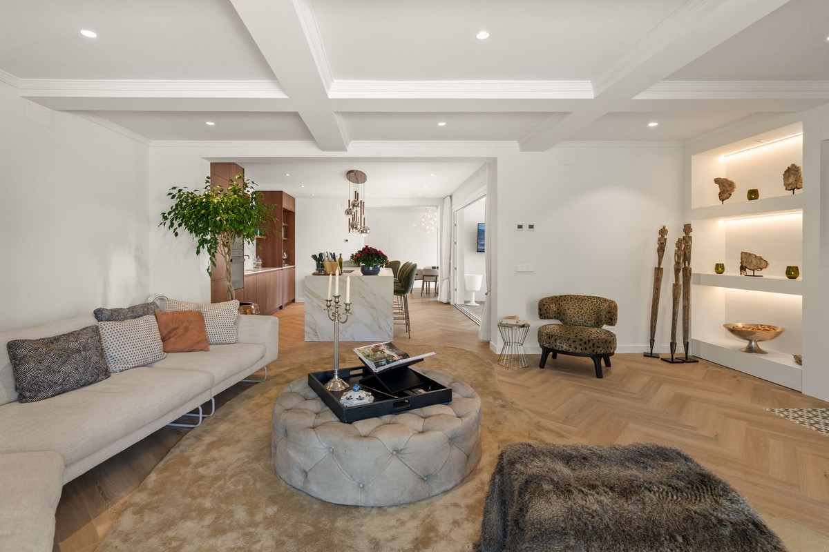 Huis te koop in Estepona | 4 slaapkamers H5498119