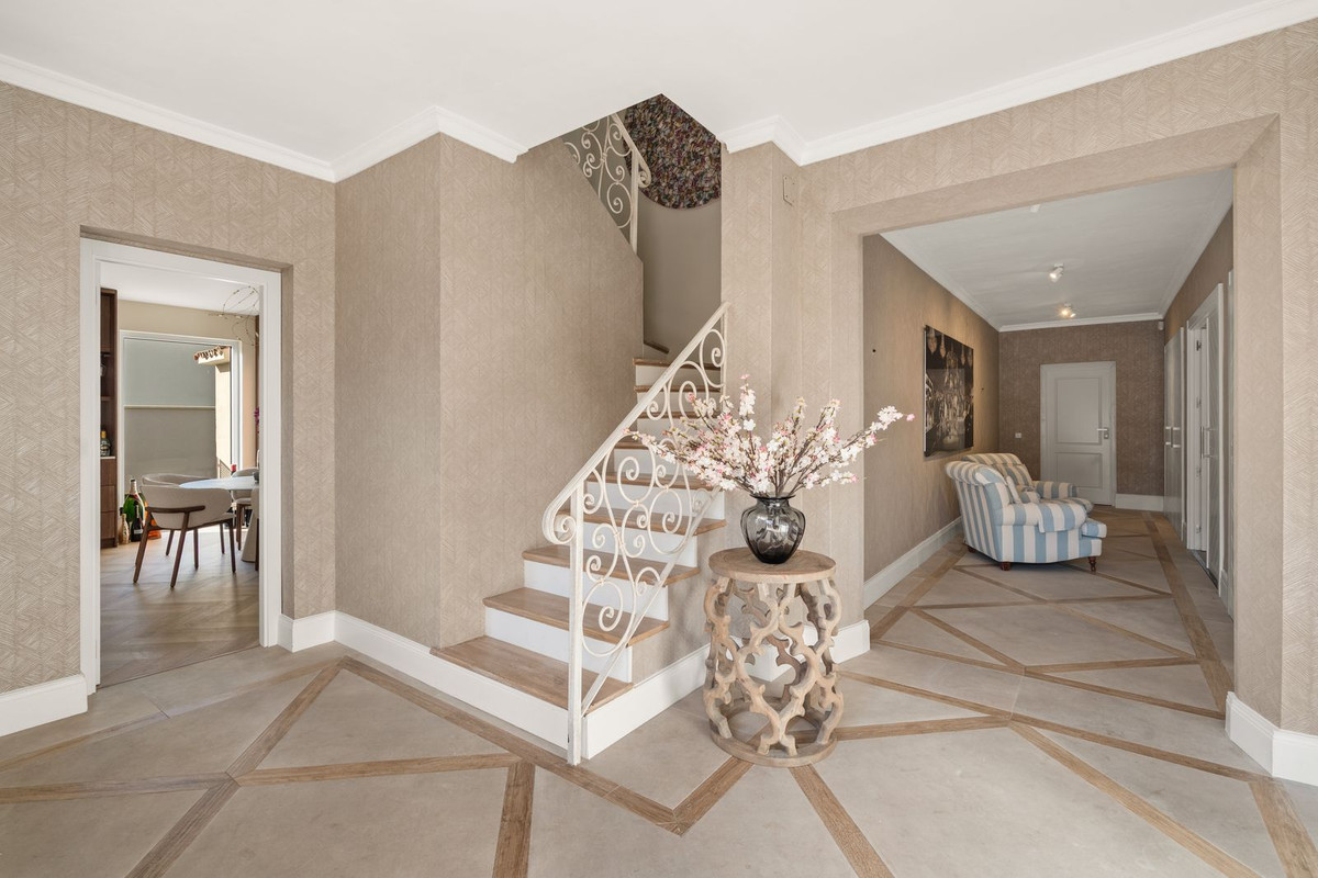 Huis te koop in Estepona | 4 slaapkamers H5498119