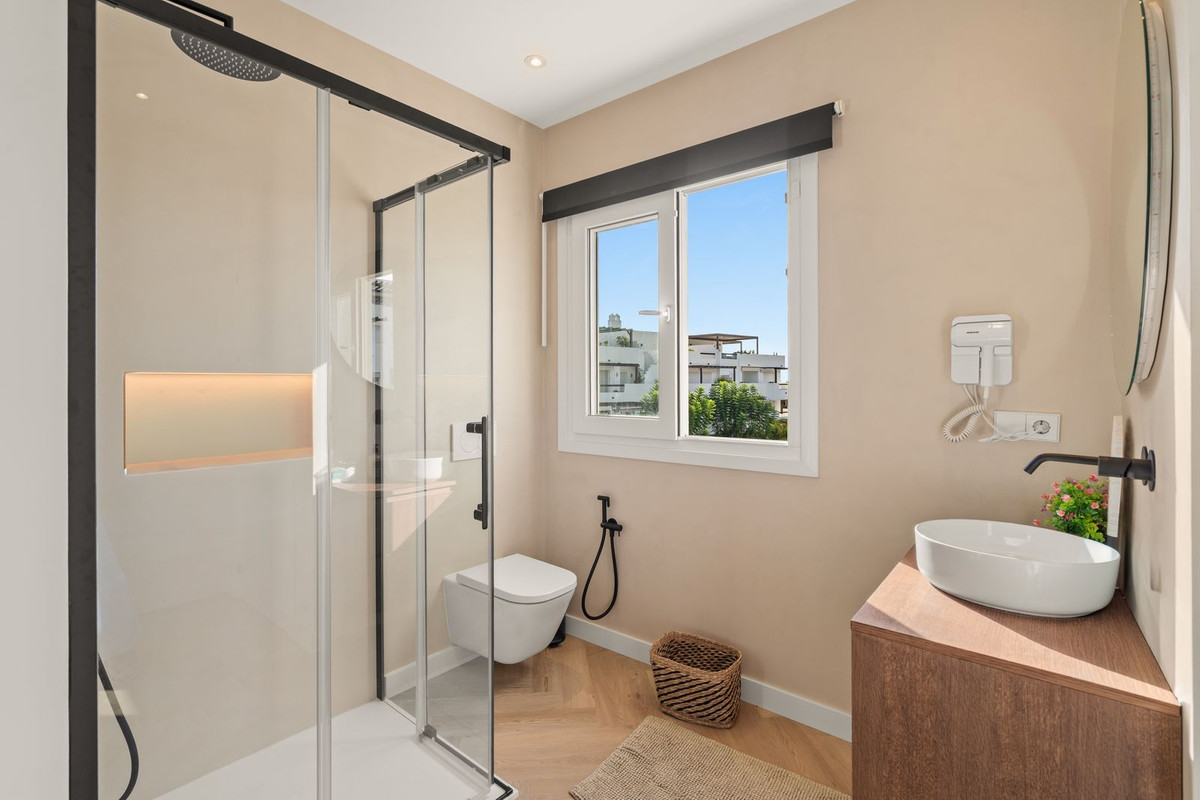 Huis te koop in Estepona | 4 slaapkamers H5498119