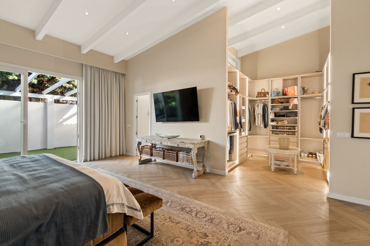 Huis te koop in Estepona | 4 slaapkamers H5498119