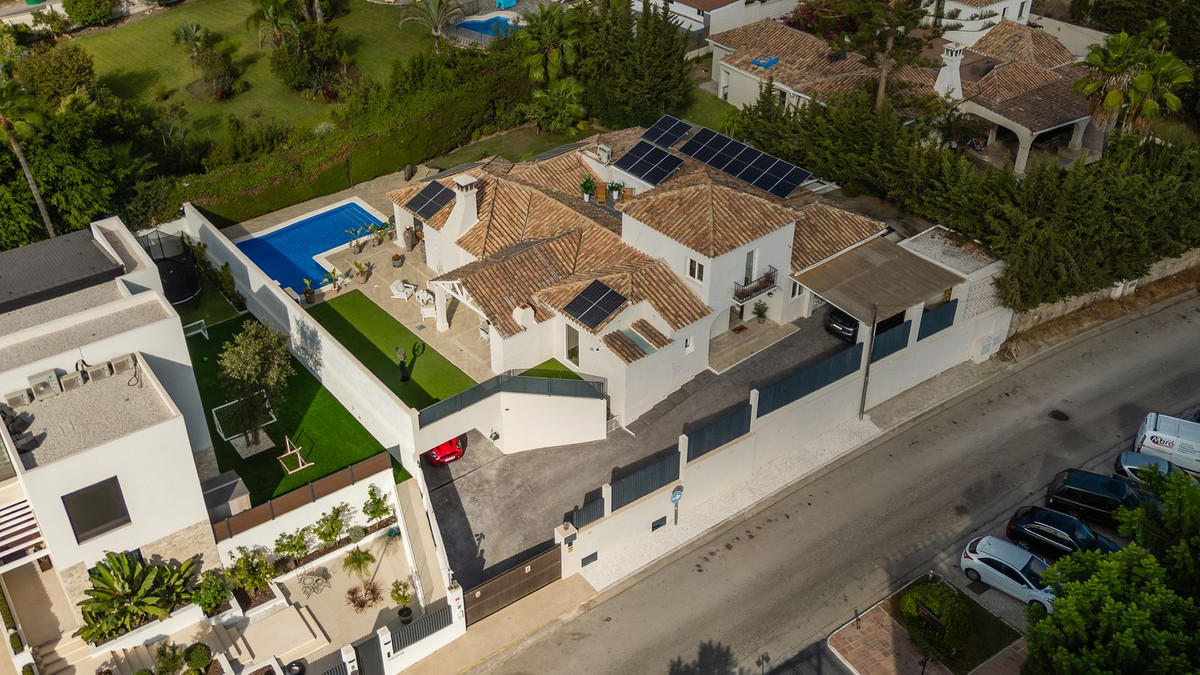 Huis te koop in Estepona | 4 slaapkamers H5498119