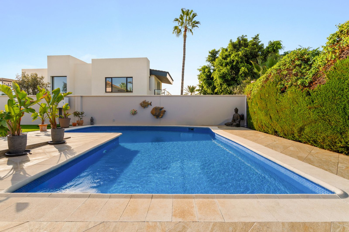 Huis te koop in Estepona | 4 slaapkamers H5498119