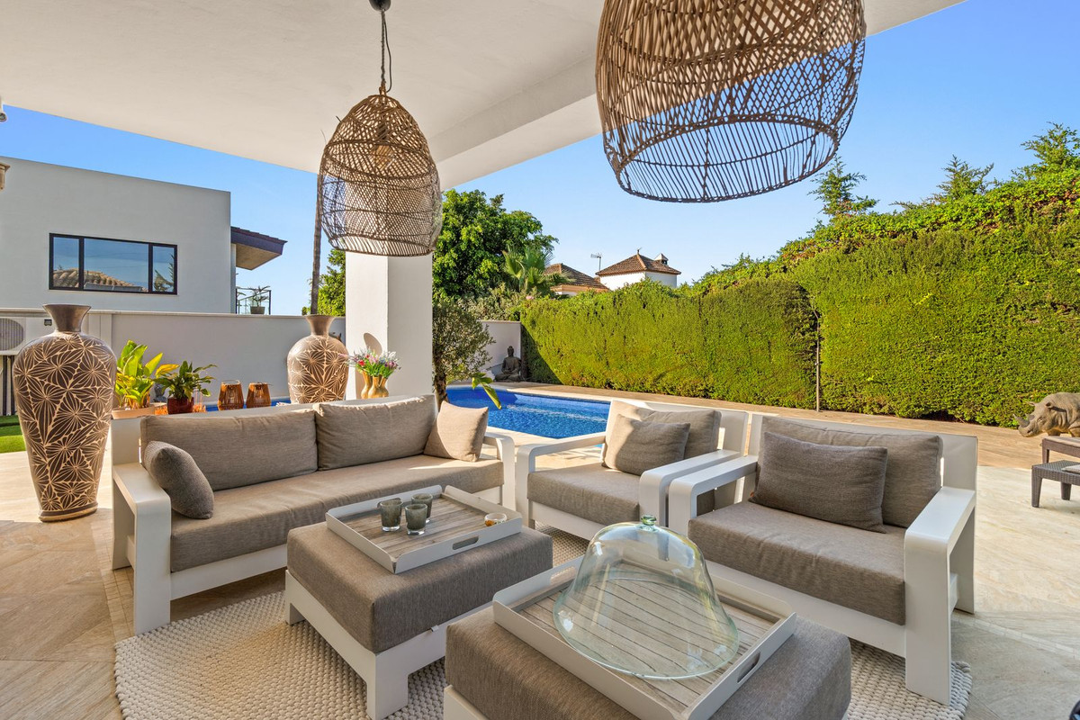 Huis te koop in Estepona | 4 slaapkamers H5498119
