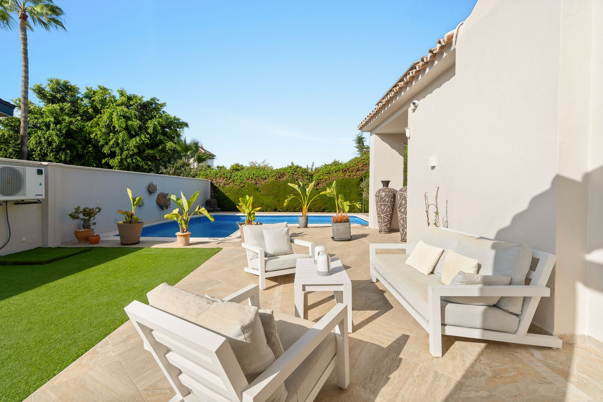 Huis te koop in Estepona | 4 slaapkamers H5498119