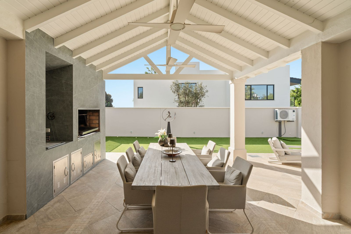 Huis te koop in Estepona | 4 slaapkamers H5498119