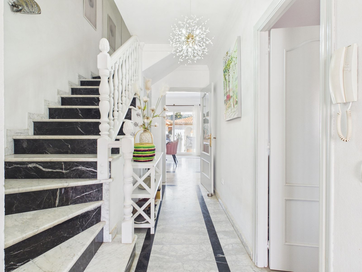 Huis te koop in Estepona | 3 slaapkamers H5498614