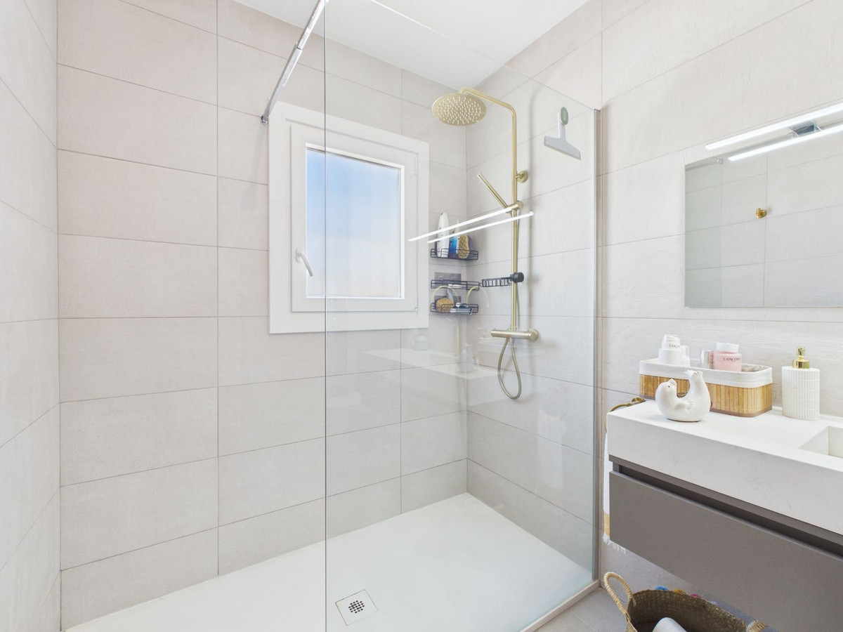 Huis te koop in Estepona | 3 slaapkamers H5498614