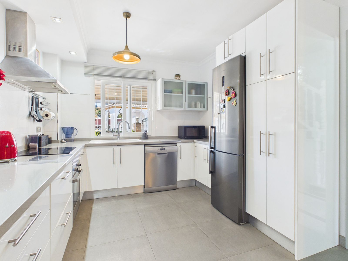 Huis te koop in Estepona | 3 slaapkamers H5498614