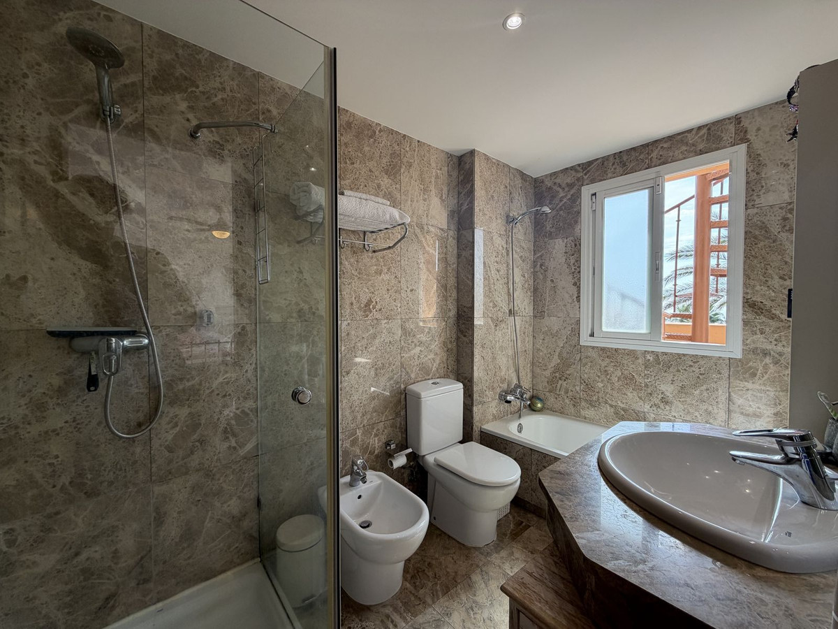 Huis te koop in Estepona | 3 slaapkamers H5498848