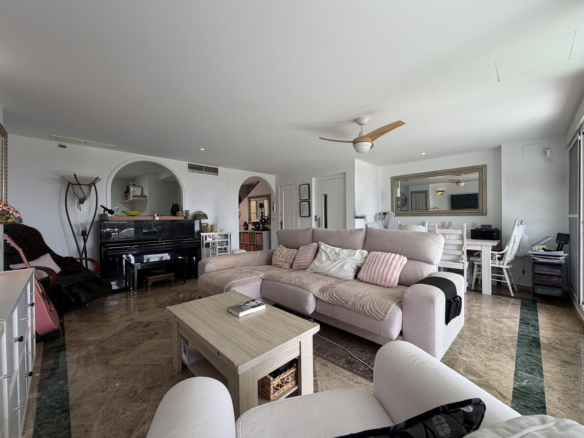 Huis te koop in Estepona | 3 slaapkamers H5498848