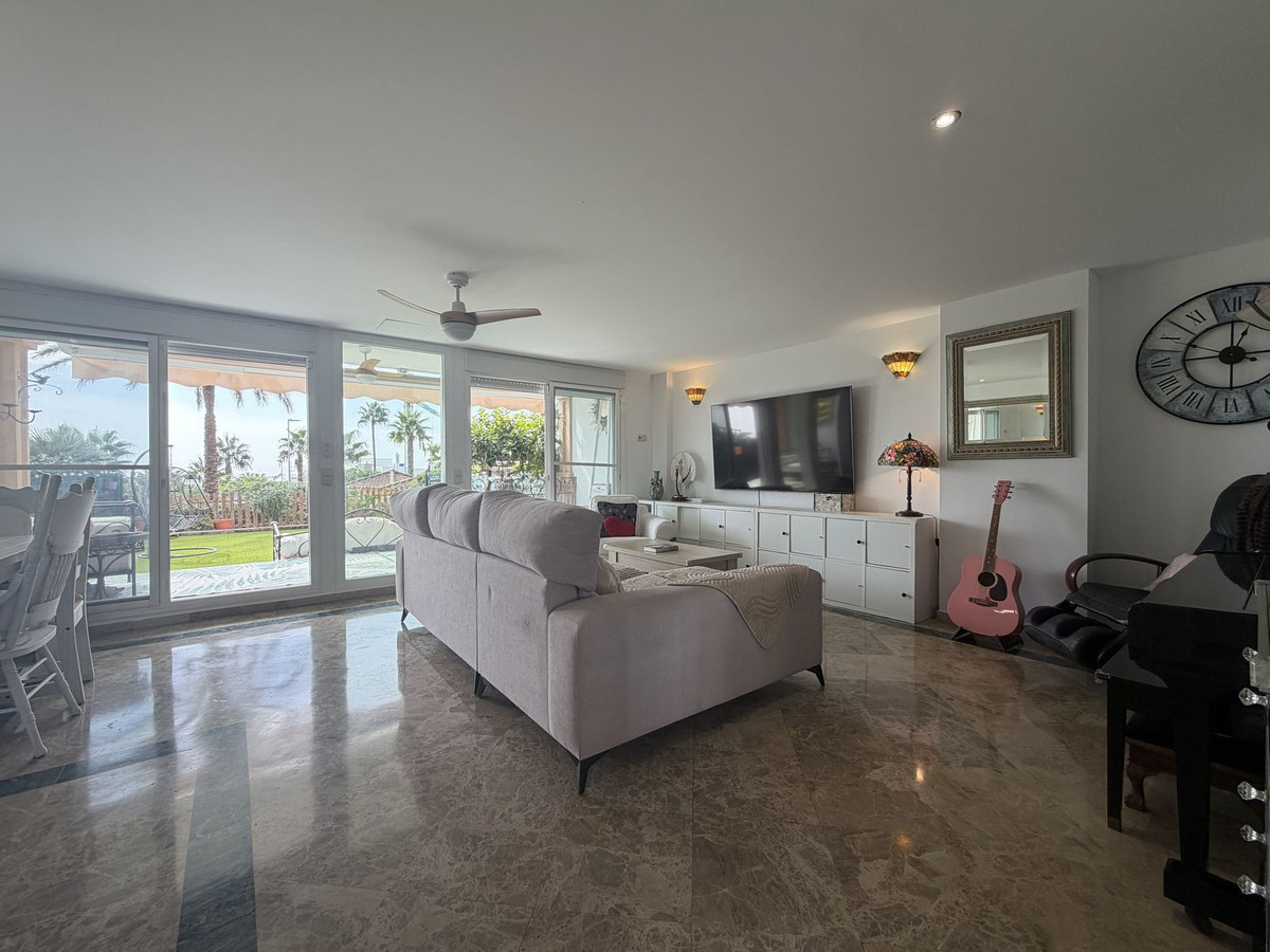 Huis te koop in Estepona | 3 slaapkamers H5498848