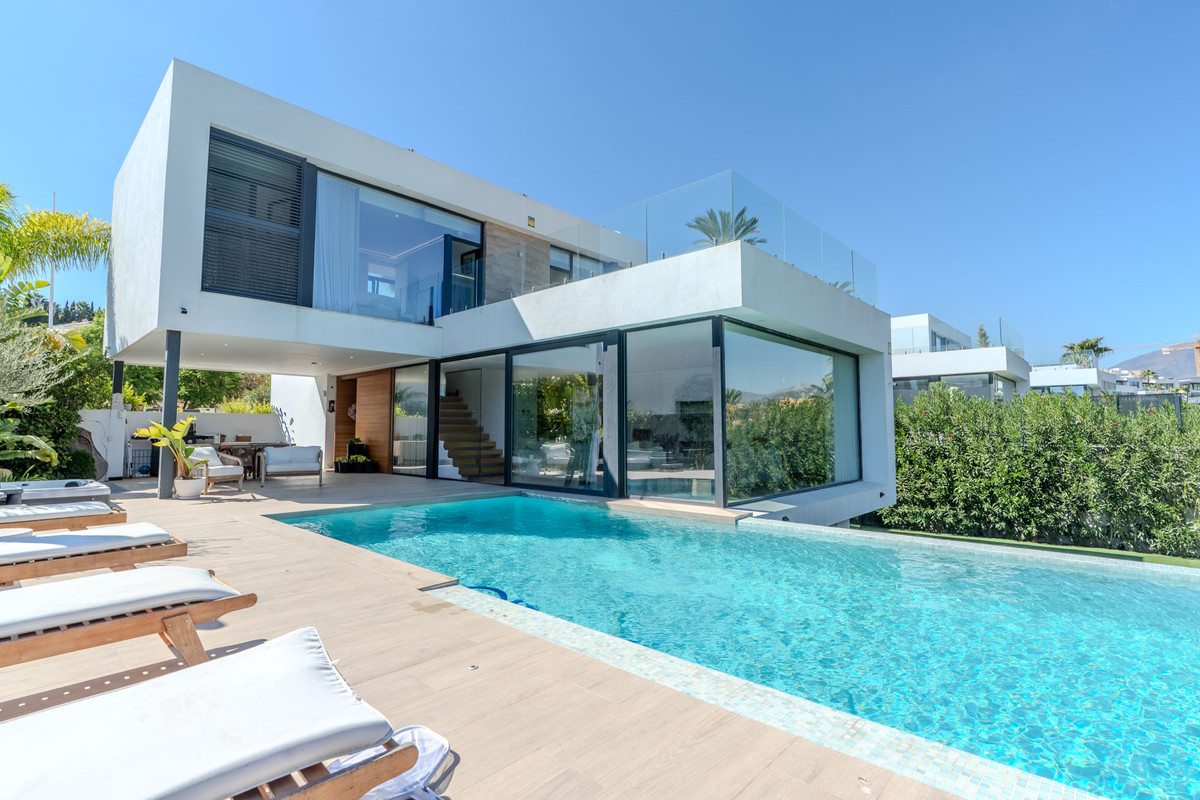 Huis te koop in Estepona | 4 slaapkamers H5503060