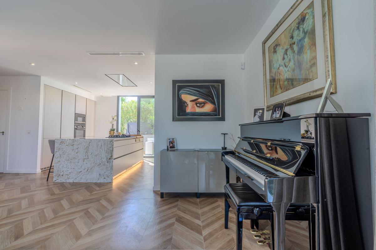 Huis te koop in Estepona | 4 slaapkamers H5503060