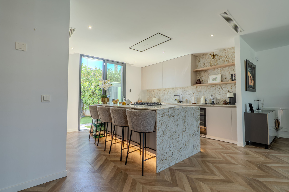 Huis te koop in Estepona | 4 slaapkamers H5503060