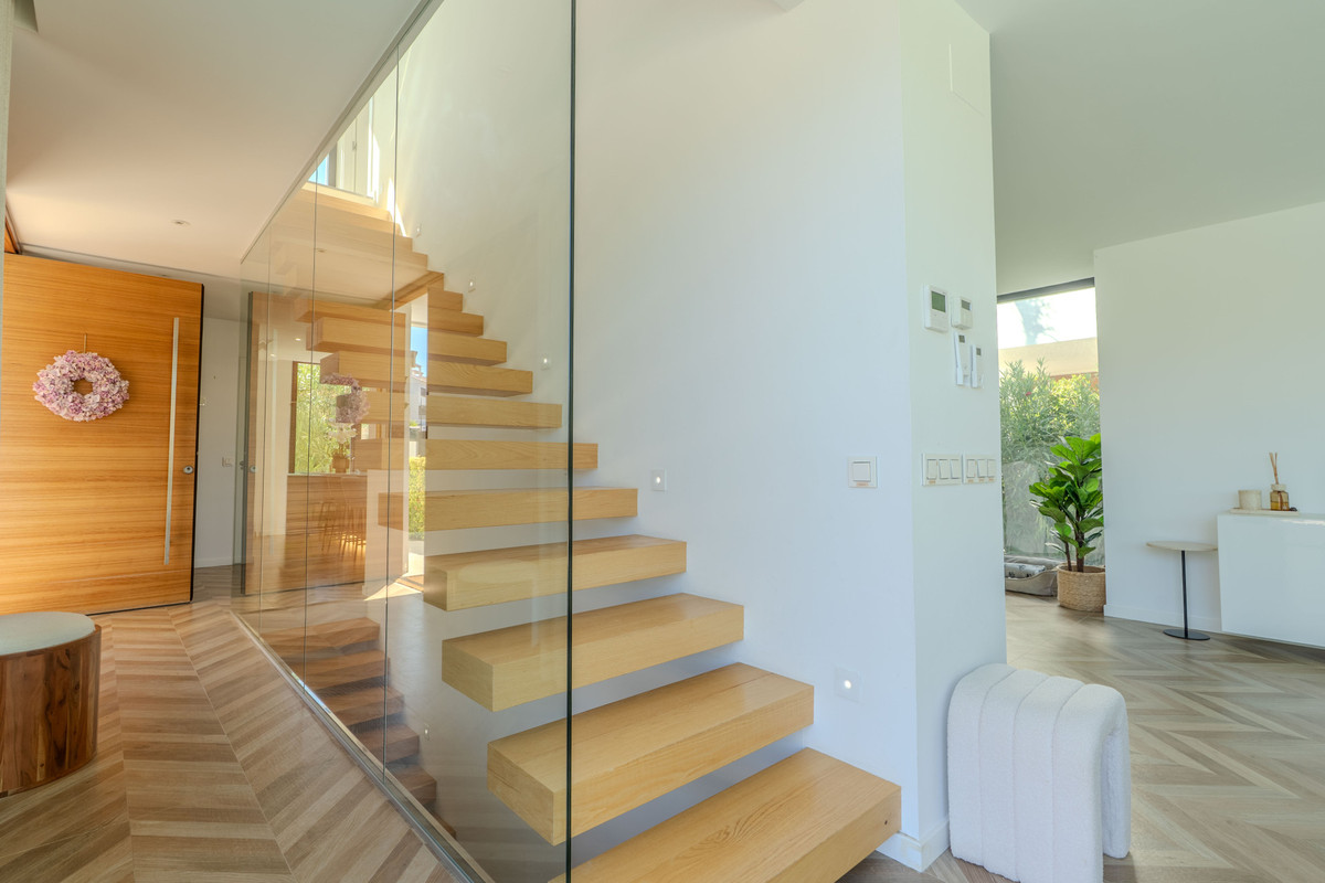 Huis te koop in Estepona | 4 slaapkamers H5503060