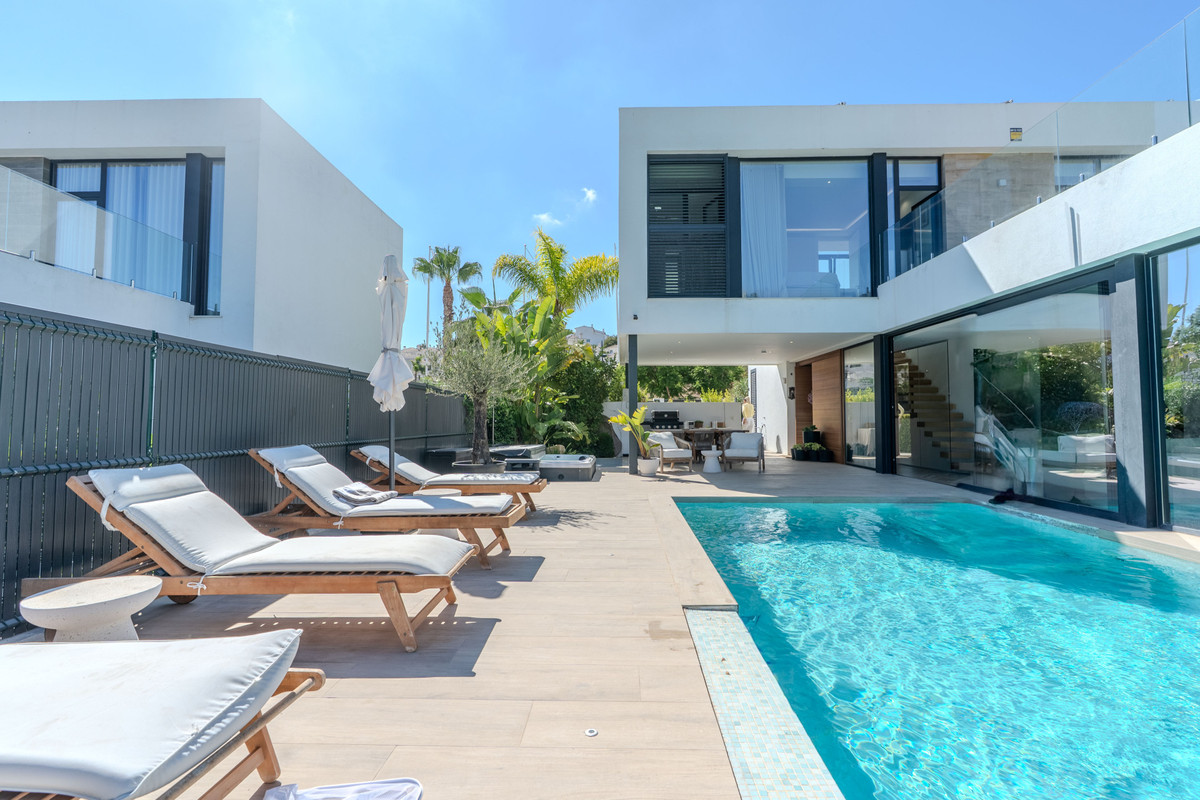 Huis te koop in Estepona | 4 slaapkamers H5503060