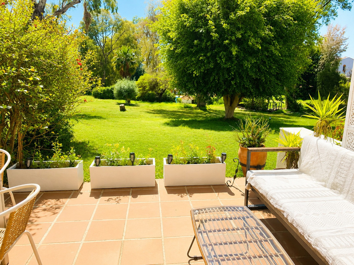 Huis te koop in Estepona | 2 slaapkamers H5504557