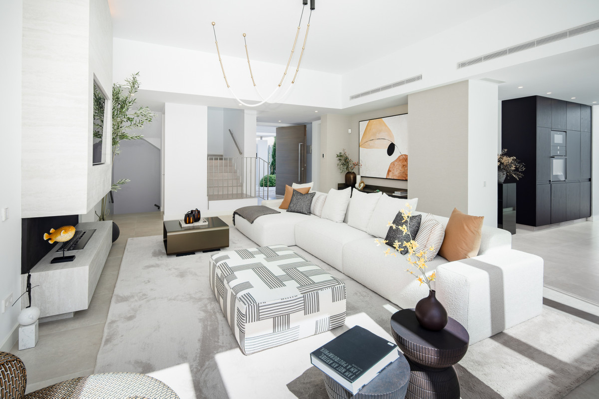 Huis te koop in Estepona | 4 - 5 slaapkamers H5506933