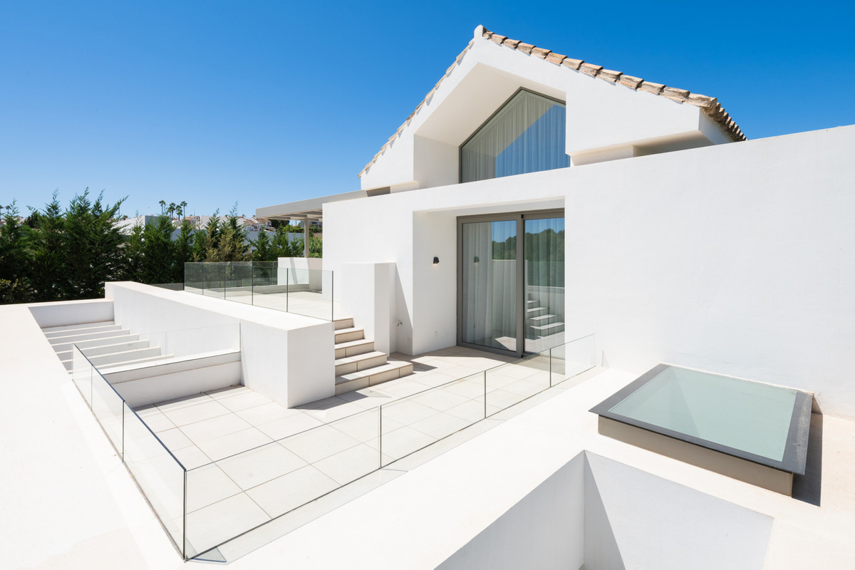 Huis te koop in Estepona | 4 - 5 slaapkamers H5506933