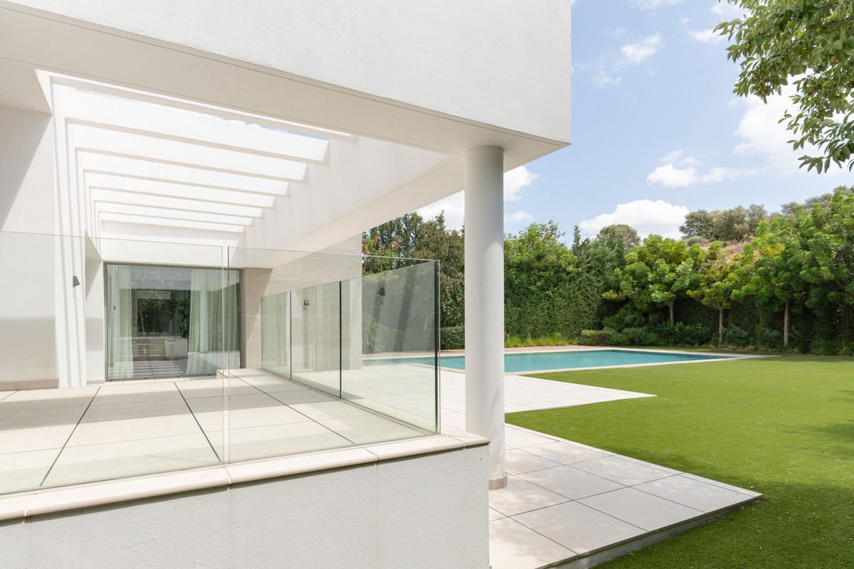 Huis te koop in Estepona | 4 - 5 slaapkamers H5506933