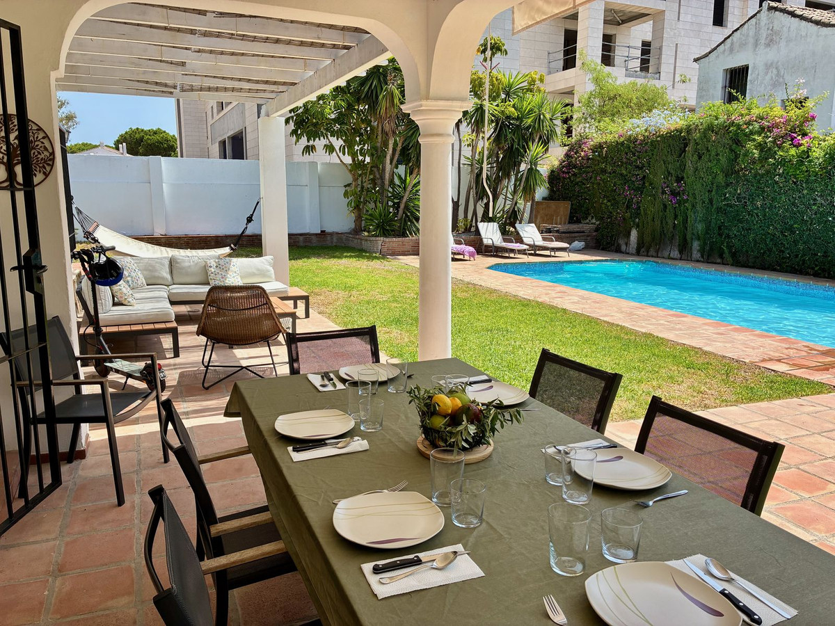 Huis te koop in Estepona | 3 slaapkamers H5509957
