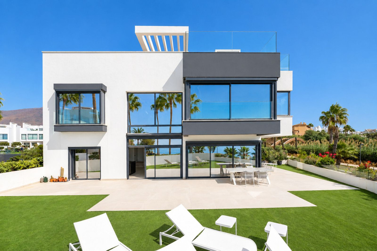 Huis te koop in Estepona | 4 slaapkamers H5510149
