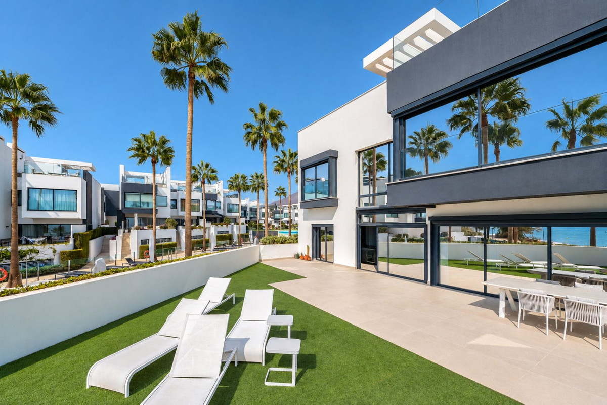 Huis te koop in Estepona | 4 slaapkamers H5510149