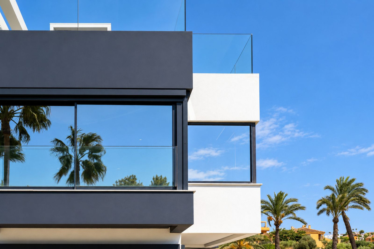 Huis te koop in Estepona | 4 slaapkamers H5510149