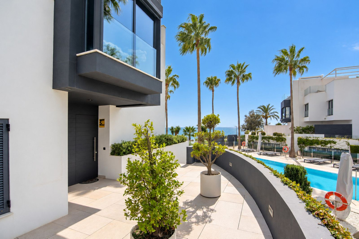 Huis te koop in Estepona | 4 slaapkamers H5510149