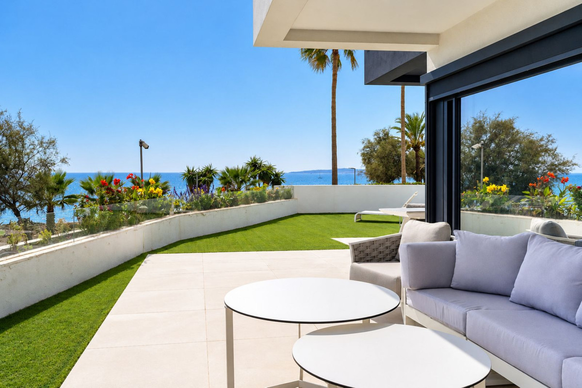 Huis te koop in Estepona | 4 slaapkamers H5510149